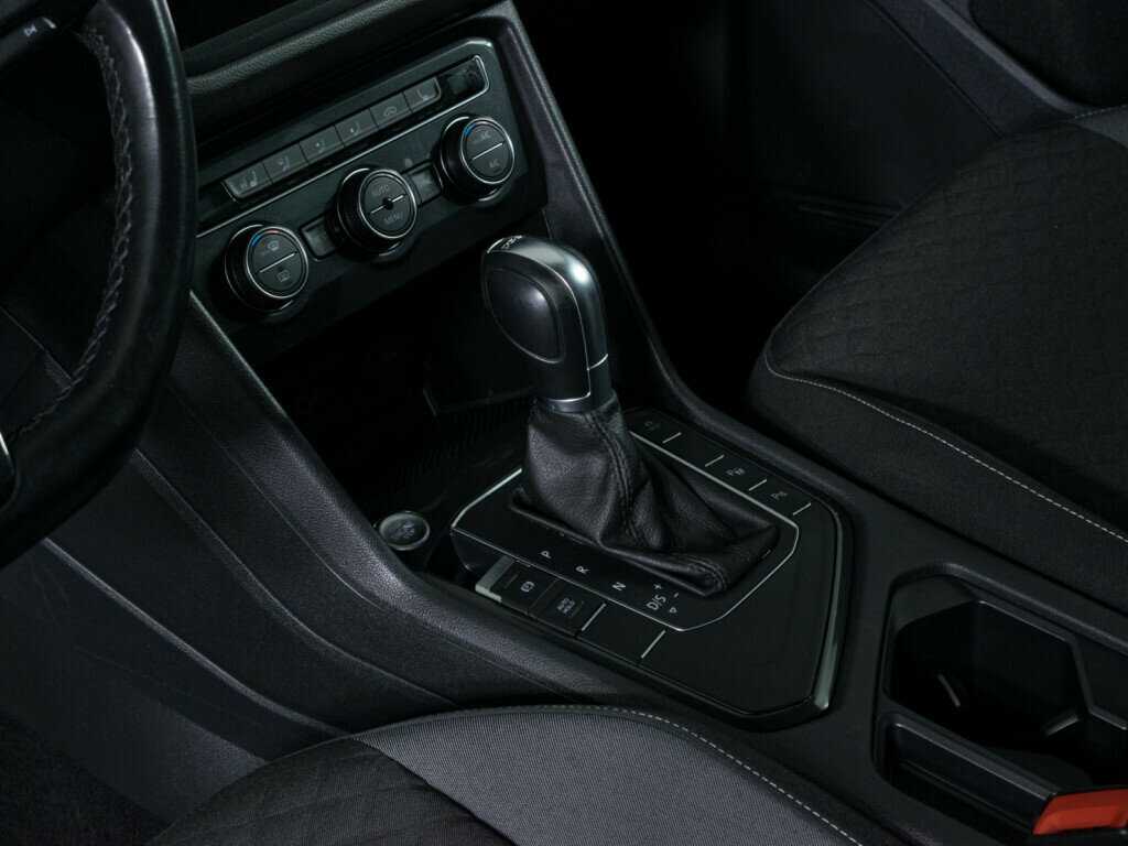Volkswagen Tiguan с пробегом — 2018 год. Фото: #13