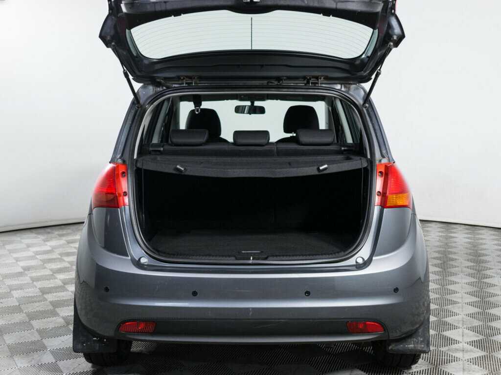 Kia Venga с пробегом — 2011 год. Фото: #6