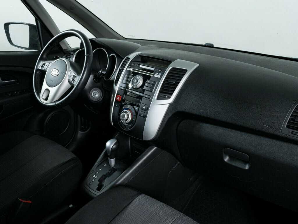 Kia Venga с пробегом — 2011 год. Фото: #7