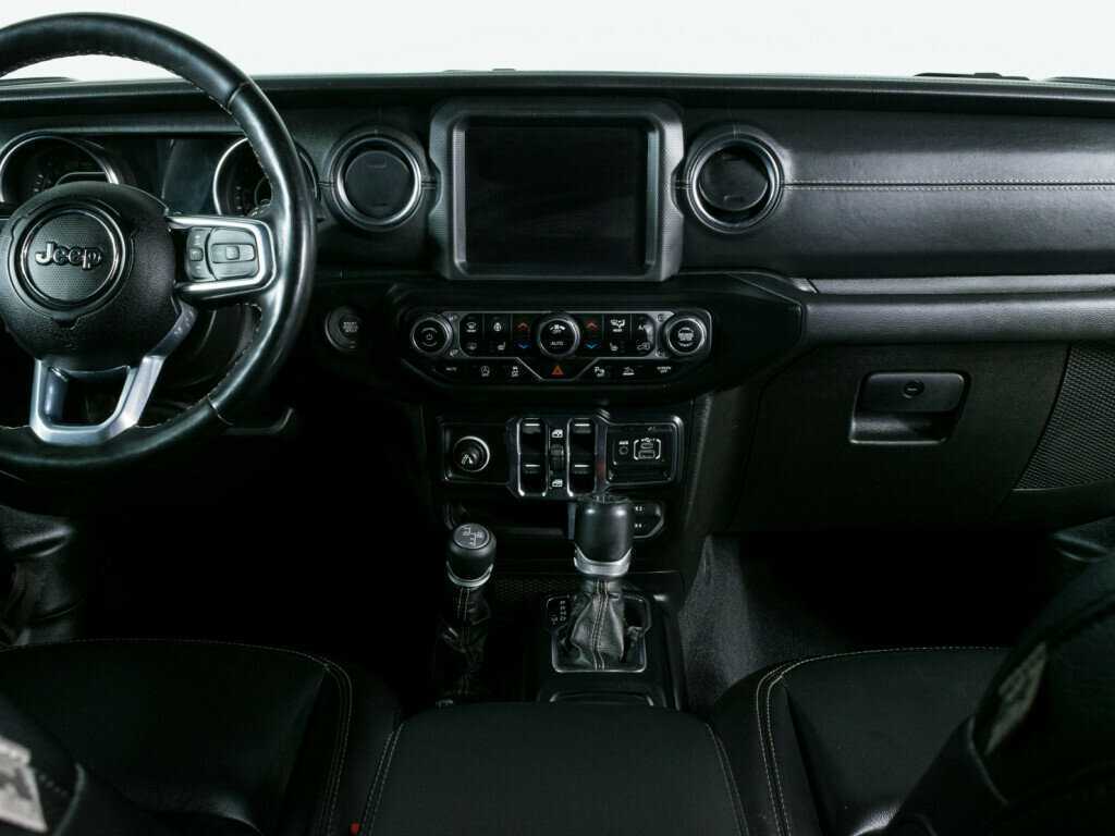 Jeep Wrangler с пробегом — 2021 год. Фото: #8