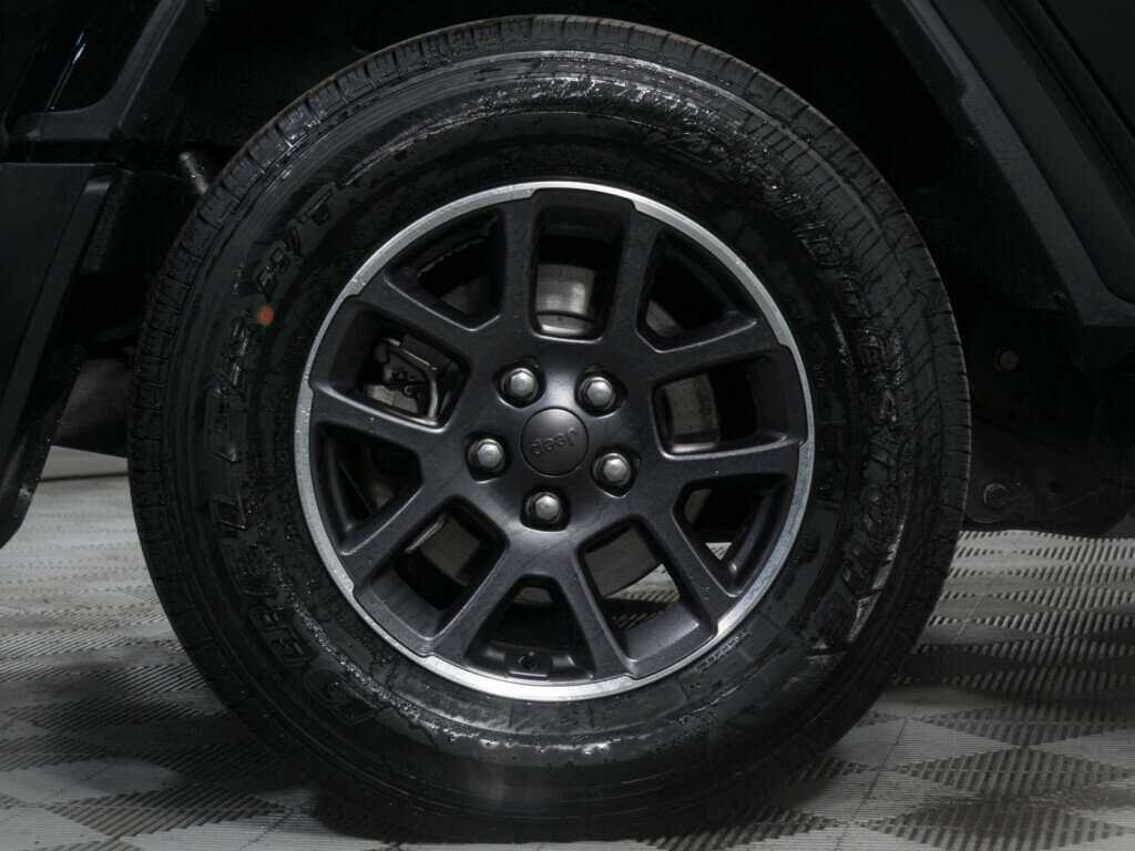 Jeep Wrangler с пробегом — 2021 год. Фото: #19