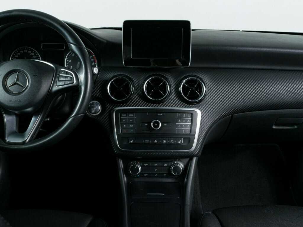 Mercedes-Benz GLA с пробегом — 2016 год. Фото: #9