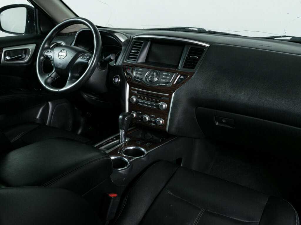 Nissan Pathfinder с пробегом — 2015 год. Фото: #10
