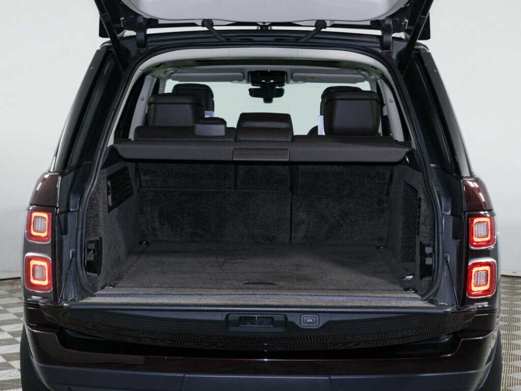 Land Rover Range Rover с пробегом — 2019 год. Фото: #6