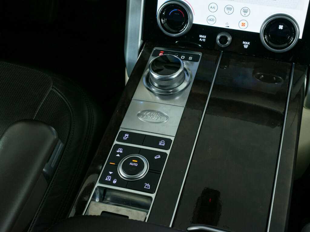 Land Rover Range Rover с пробегом — 2019 год. Фото: #23