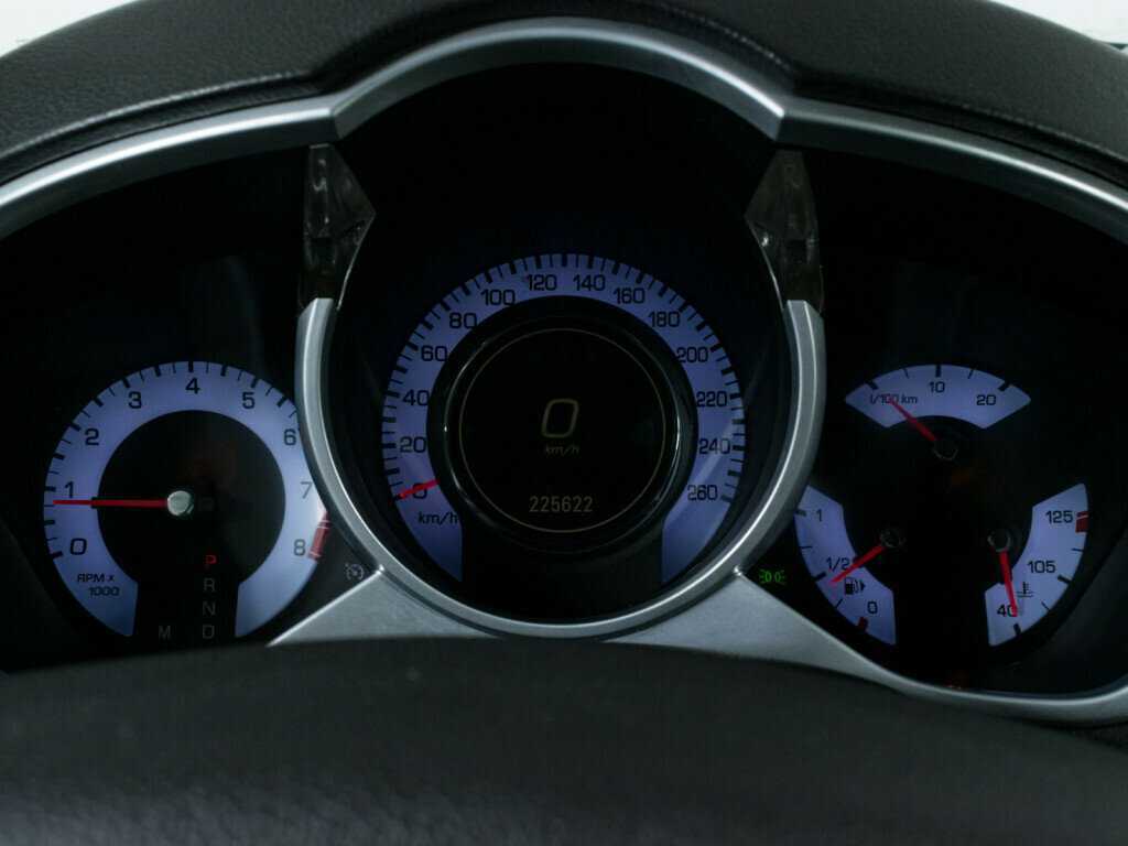 Cadillac SRX с пробегом — 2010 год. Фото: #10