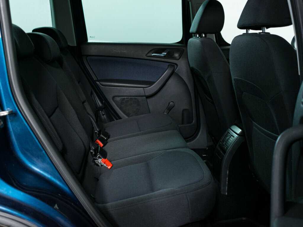 Skoda Yeti с пробегом — 2011 год. Фото: #9