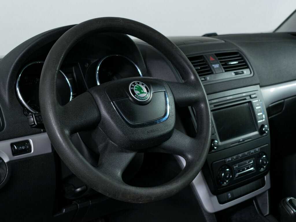 Skoda Yeti с пробегом — 2011 год. Фото: #11