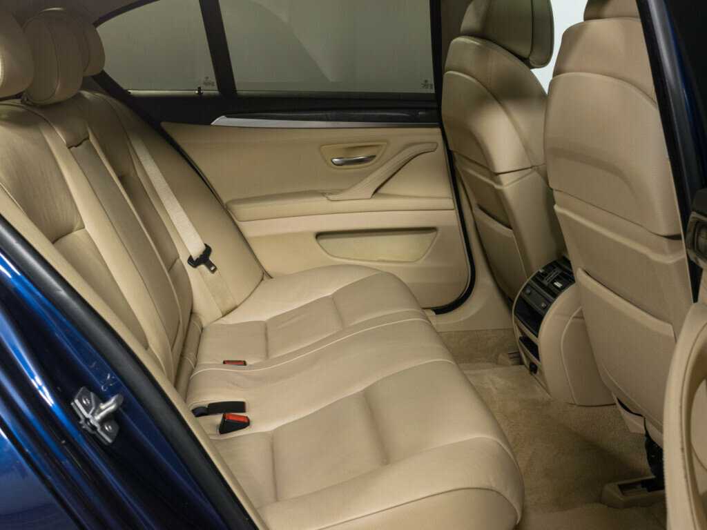 BMW 5 серии с пробегом — 2011 год. Фото: #10