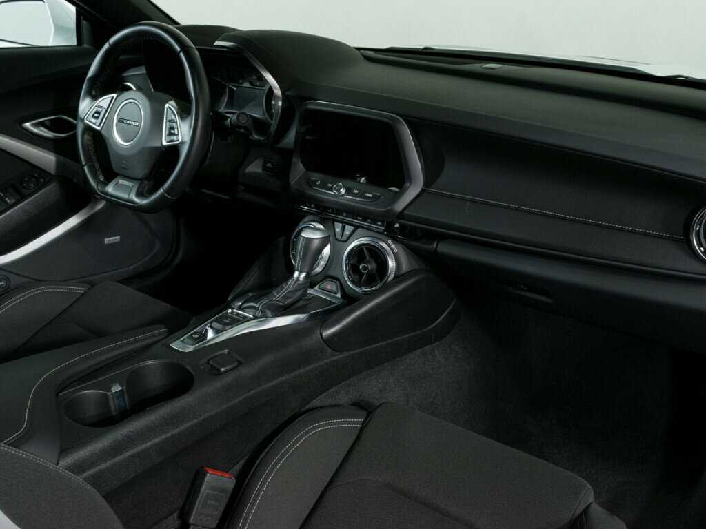 Chevrolet Camaro с пробегом — 2022 год. Фото: #7