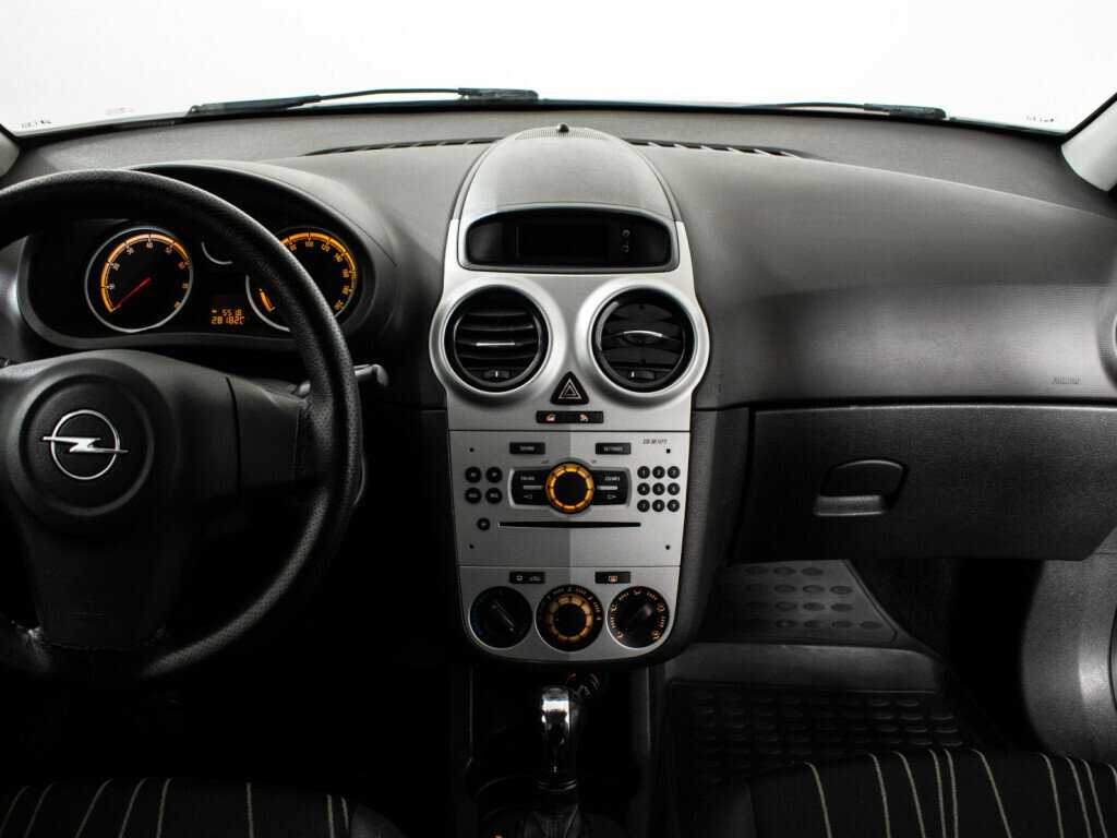 Opel Corsa с пробегом — 2010 год. Фото: #10