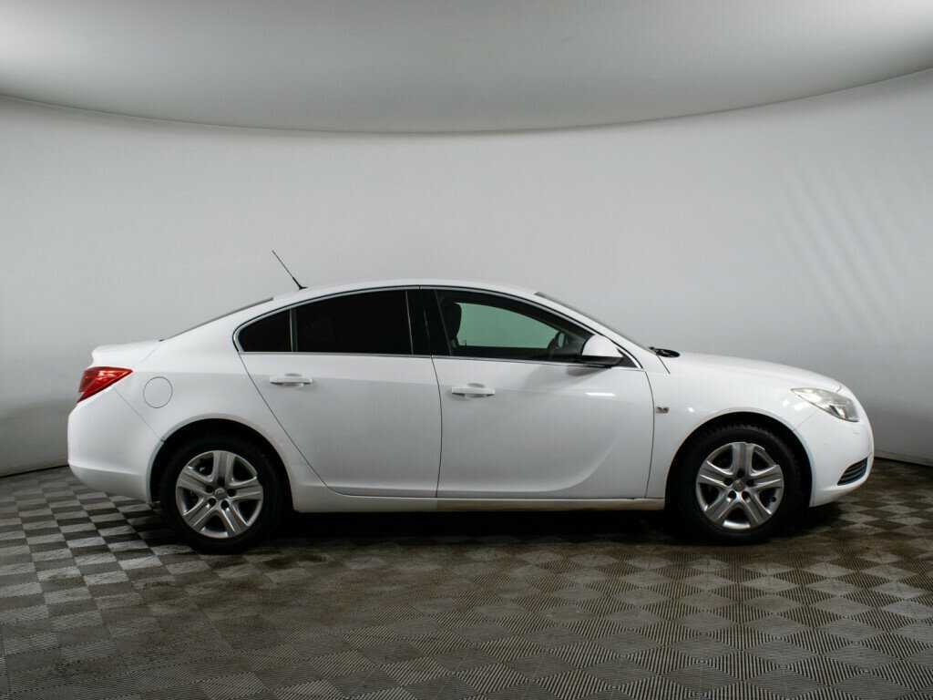 Opel Insignia с пробегом — 2011 год. Фото: #3