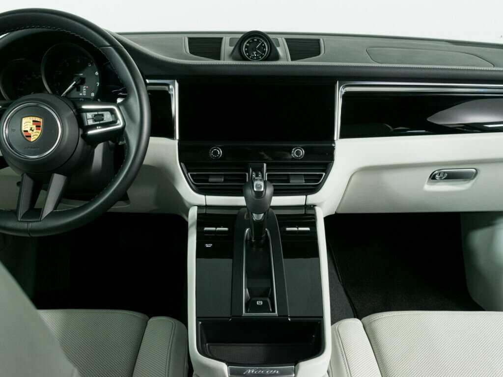 Porsche Macan с пробегом — 2022 год. Фото: #9