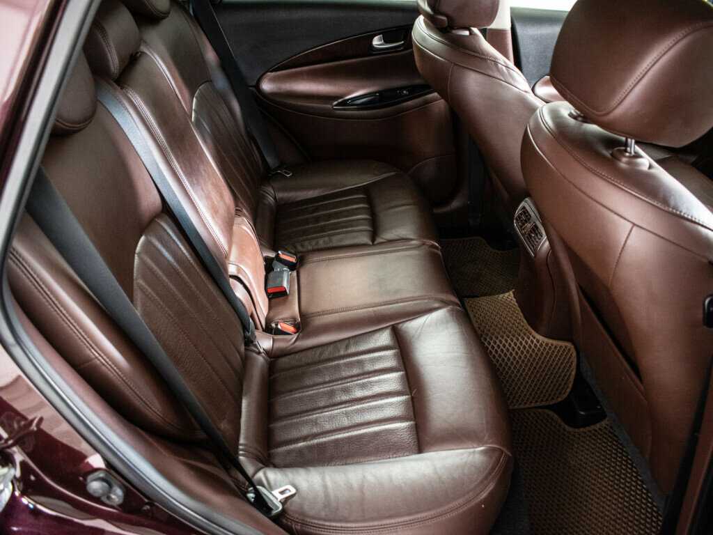 Infiniti EX с пробегом — 2012 год. Фото: #7