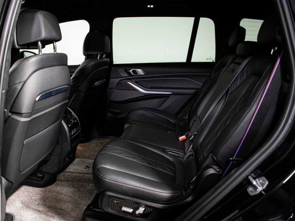 BMW X7 с пробегом — 2022 год. Фото: #9