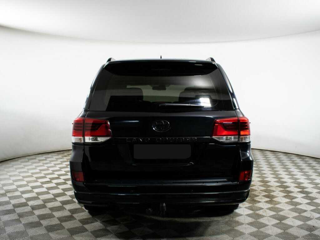 Toyota Land Cruiser с пробегом — 2014 год. Фото: #5