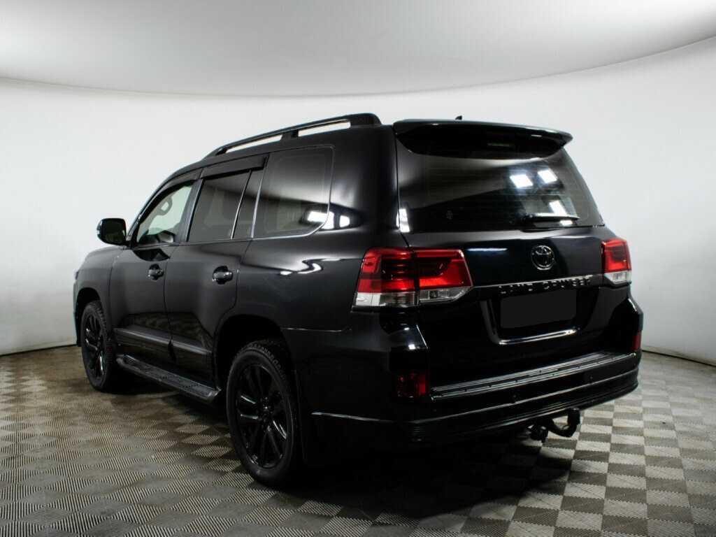 Toyota Land Cruiser с пробегом — 2014 год. Фото: #6