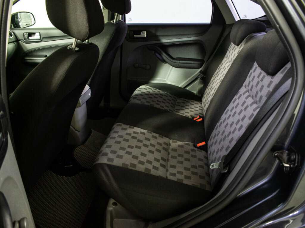 Ford Focus с пробегом — 2009 год. Фото: #9