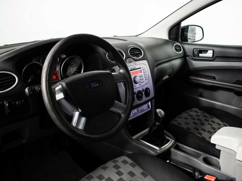 Ford Focus с пробегом — 2009 год. Фото: #12