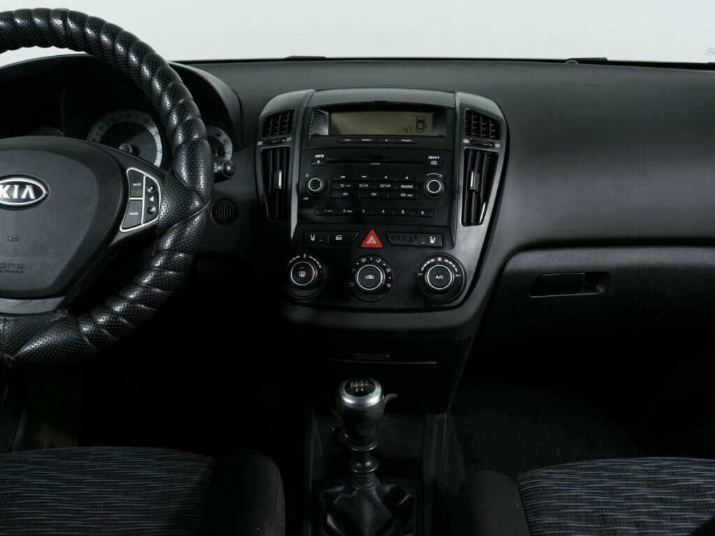 Kia Ceed с пробегом — 2008 год. Фото: #7