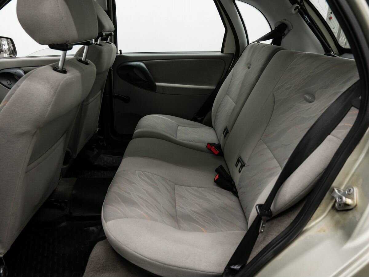 Lada (ВАЗ) Kalina с пробегом — 2010 год. Фото: #12