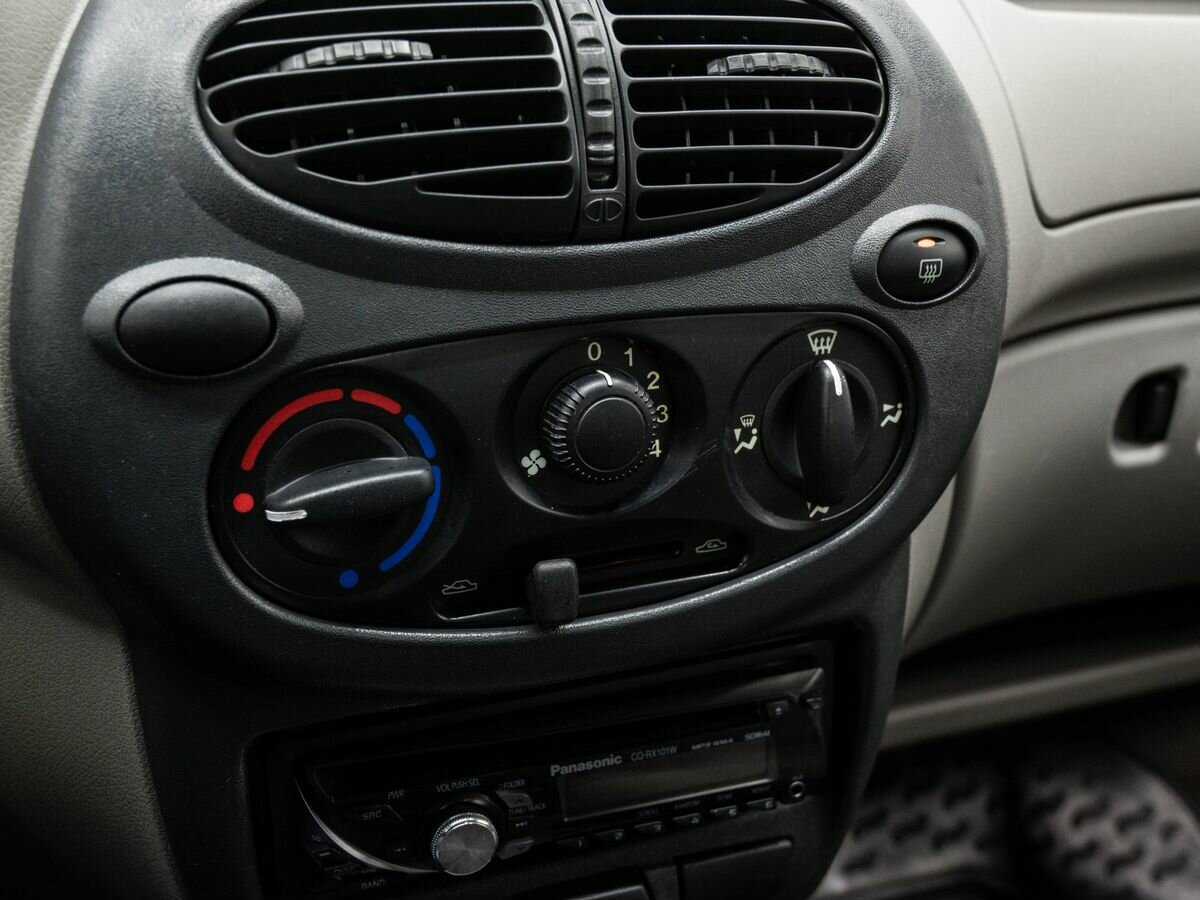 Lada (ВАЗ) Kalina с пробегом — 2010 год. Фото: #18