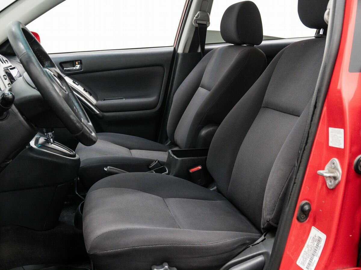 Toyota Matrix с пробегом — 2002 год. Фото: #14