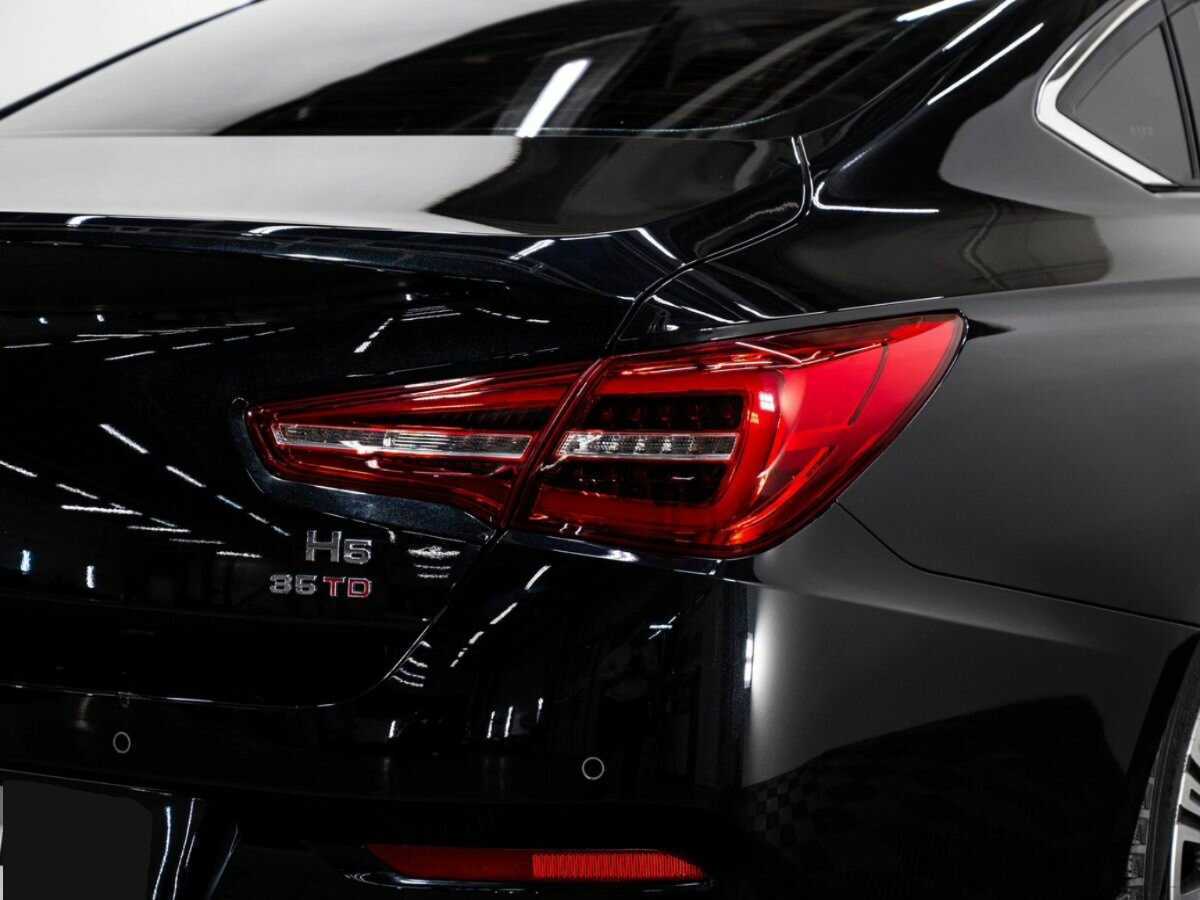 Hongqi H5 с пробегом — 2022 год. Фото: #6