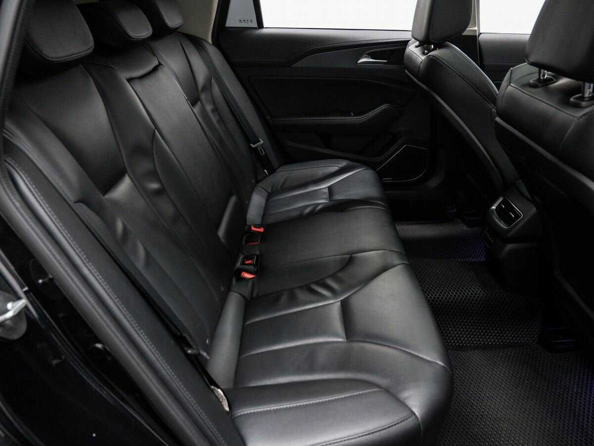 Hongqi H5 с пробегом — 2022 год. Фото: #9