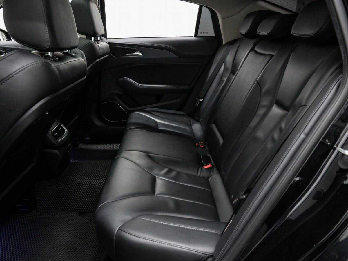 Hongqi H5 с пробегом — 2022 год. Фото: #13