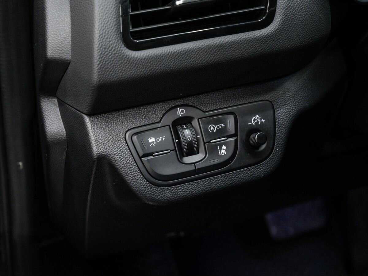 Hongqi H5 с пробегом — 2022 год. Фото: #18