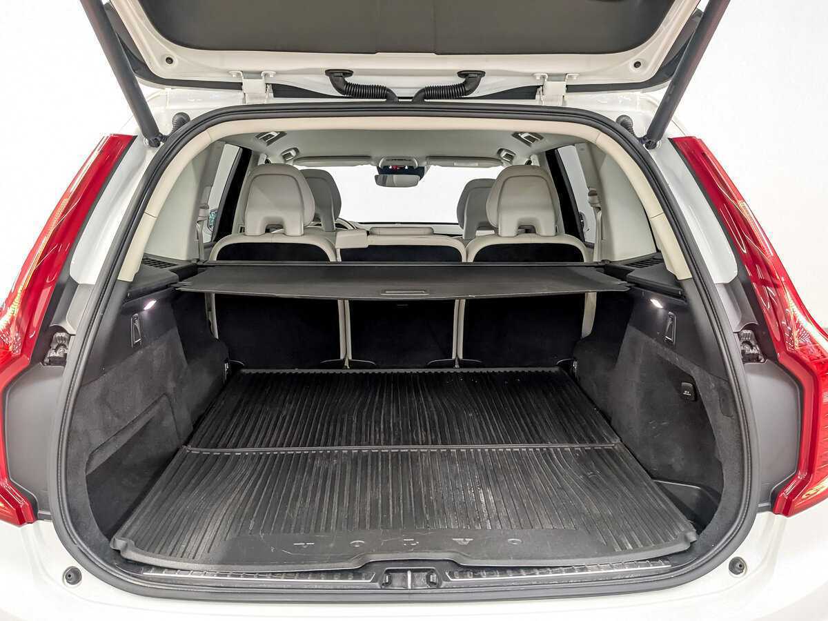 Volvo XC90 с пробегом — 2017 год. Фото: #9