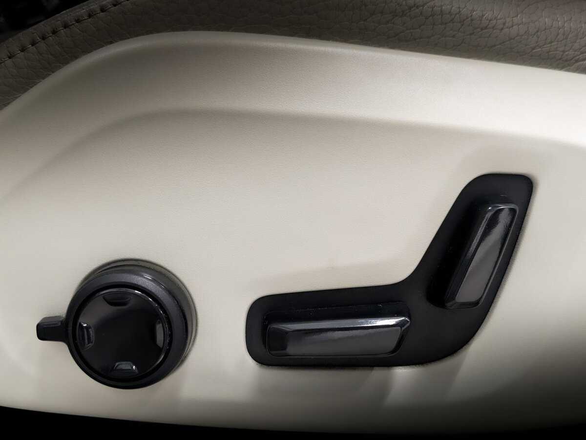 Volvo XC90 с пробегом — 2017 год. Фото: #18