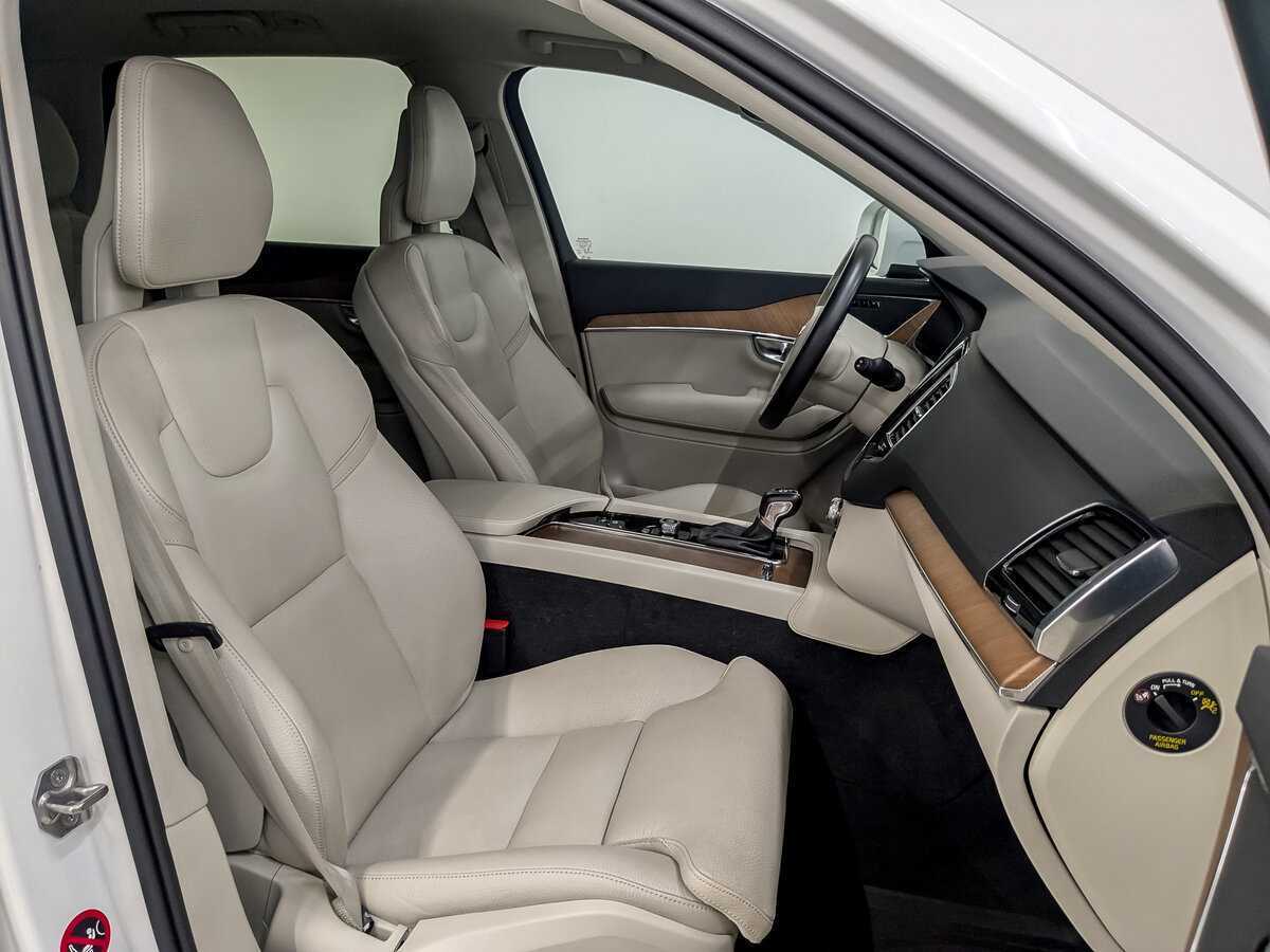 Volvo XC90 с пробегом — 2017 год. Фото: #22