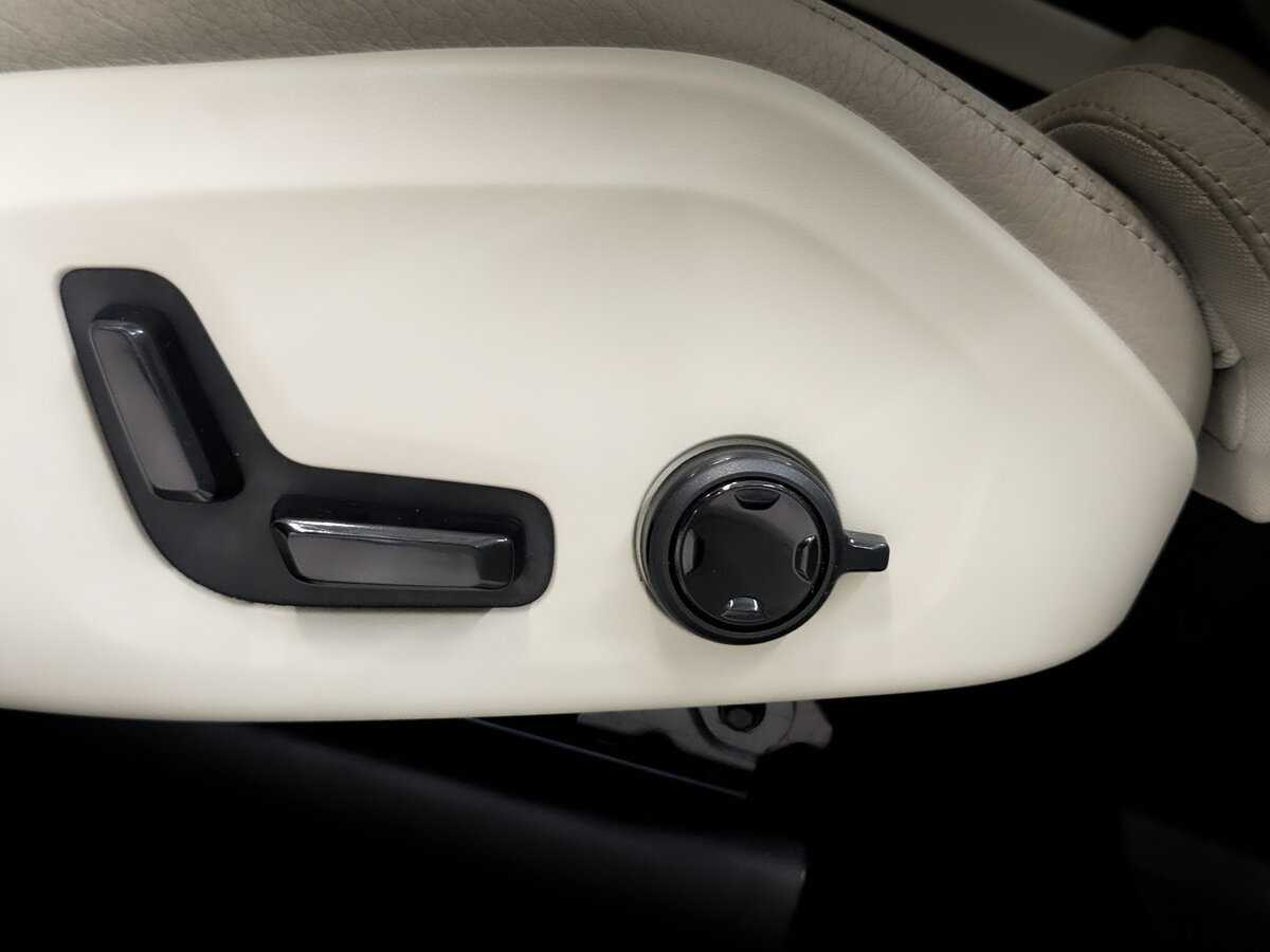 Volvo XC90 с пробегом — 2017 год. Фото: #23