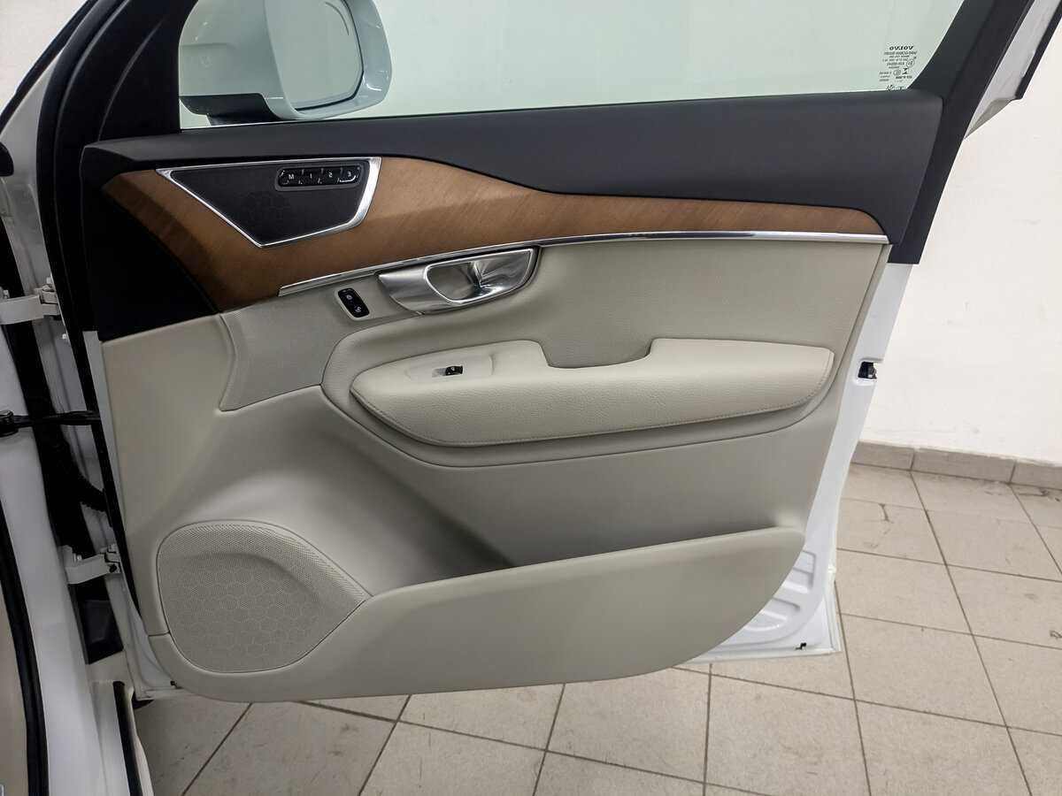 Volvo XC90 с пробегом — 2017 год. Фото: #25