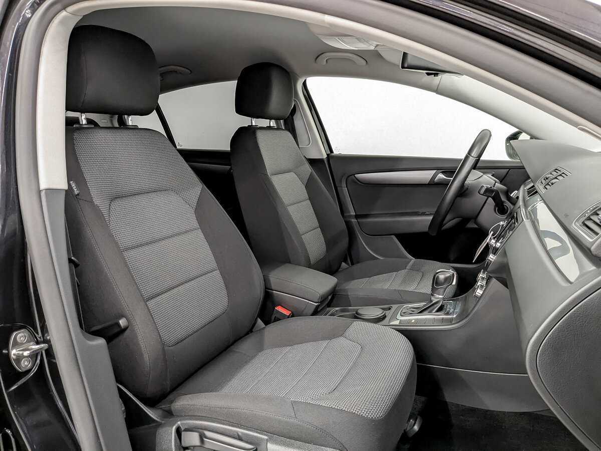 Volkswagen Passat с пробегом — 2012 год. Фото: #20