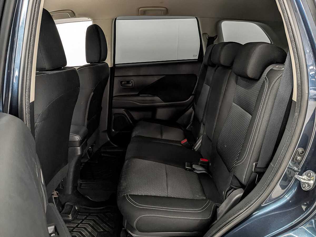 Mitsubishi Outlander с пробегом — 2019 год. Фото: #15