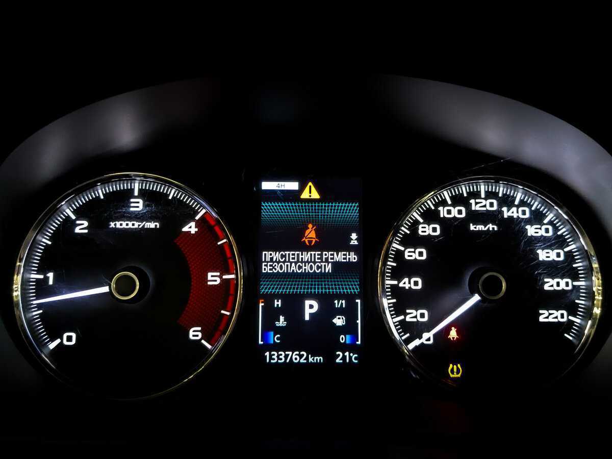 Mitsubishi Pajero Sport с пробегом — 2019 год. Фото: #12