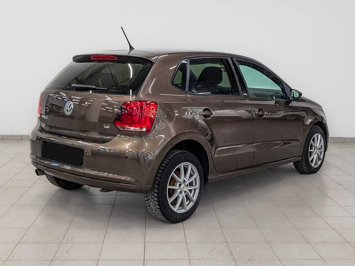 Volkswagen Polo с пробегом — 2011 год. Фото: #4