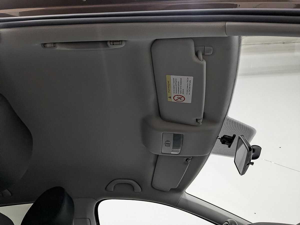 Volkswagen Polo с пробегом — 2011 год. Фото: #19