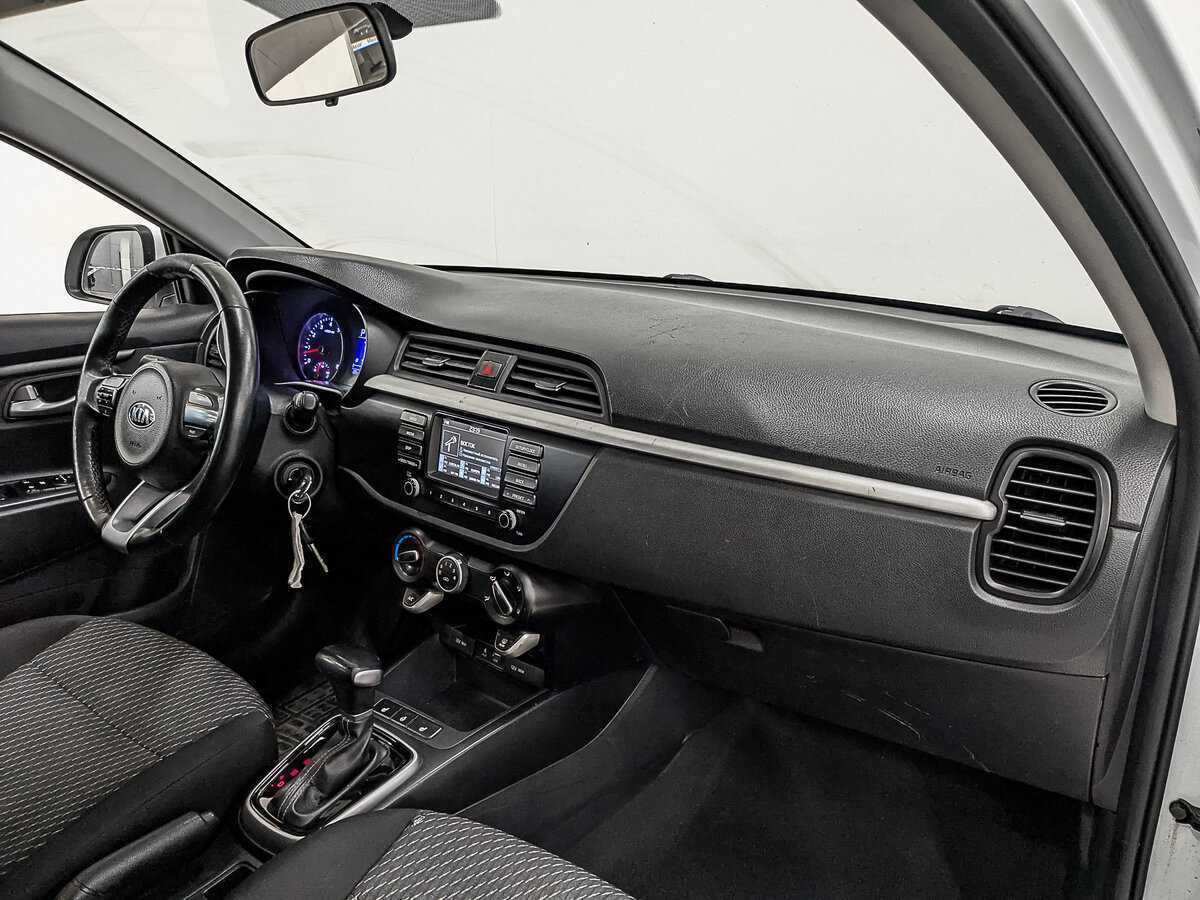 Kia Rio с пробегом — 2020 год. Фото: #9