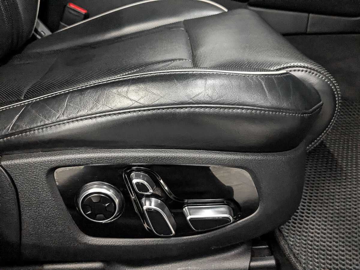 Kia K900 с пробегом — 2019 год. Фото: #22