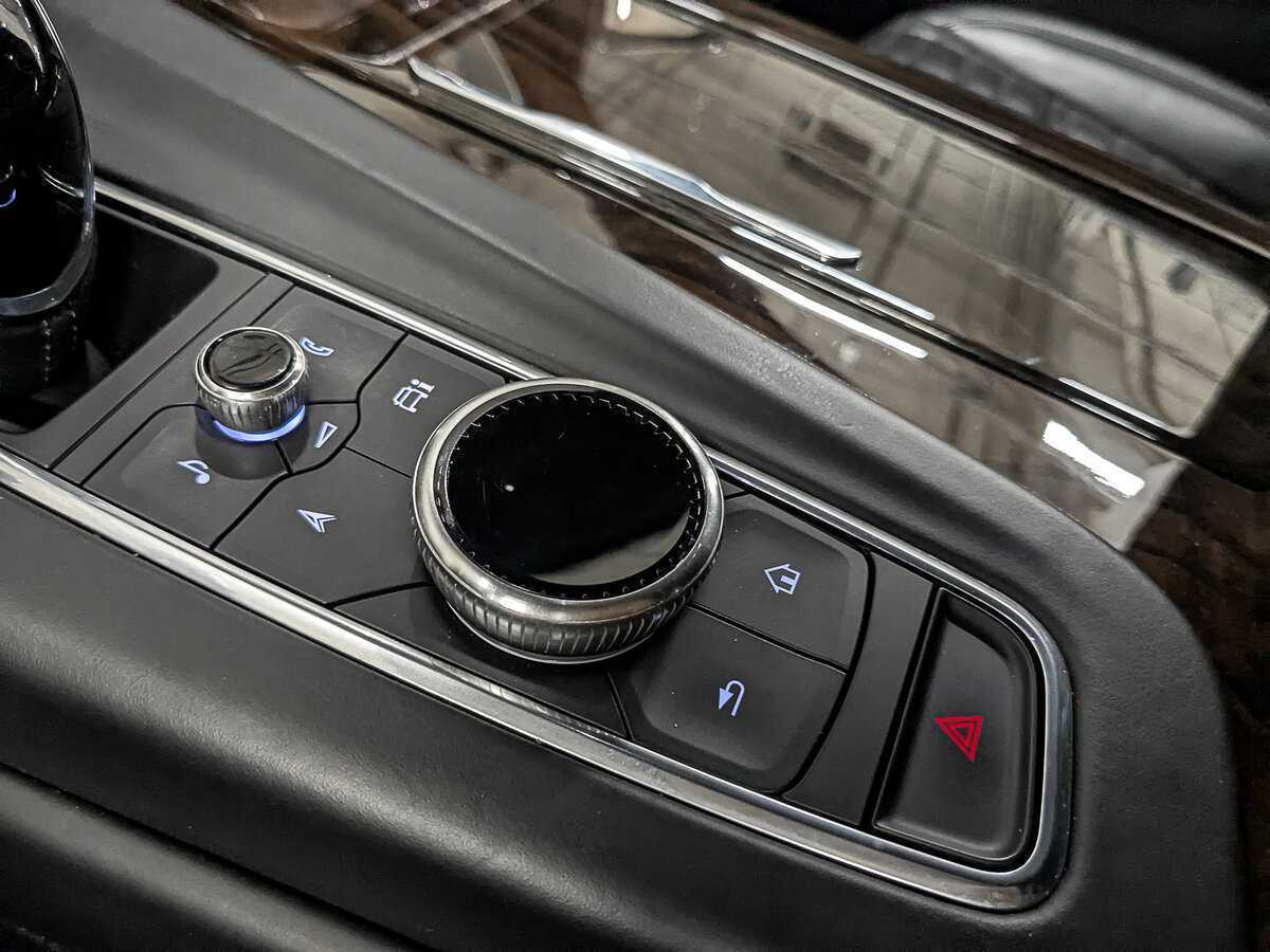 Cadillac Escalade с пробегом — 2021 год. Фото: #17