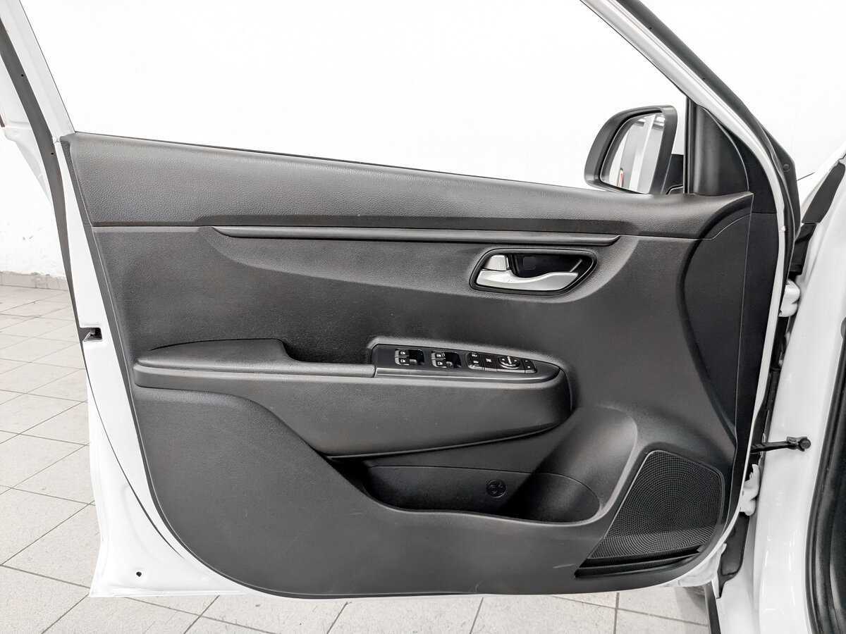 Kia Rio с пробегом — 2020 год. Фото: #16