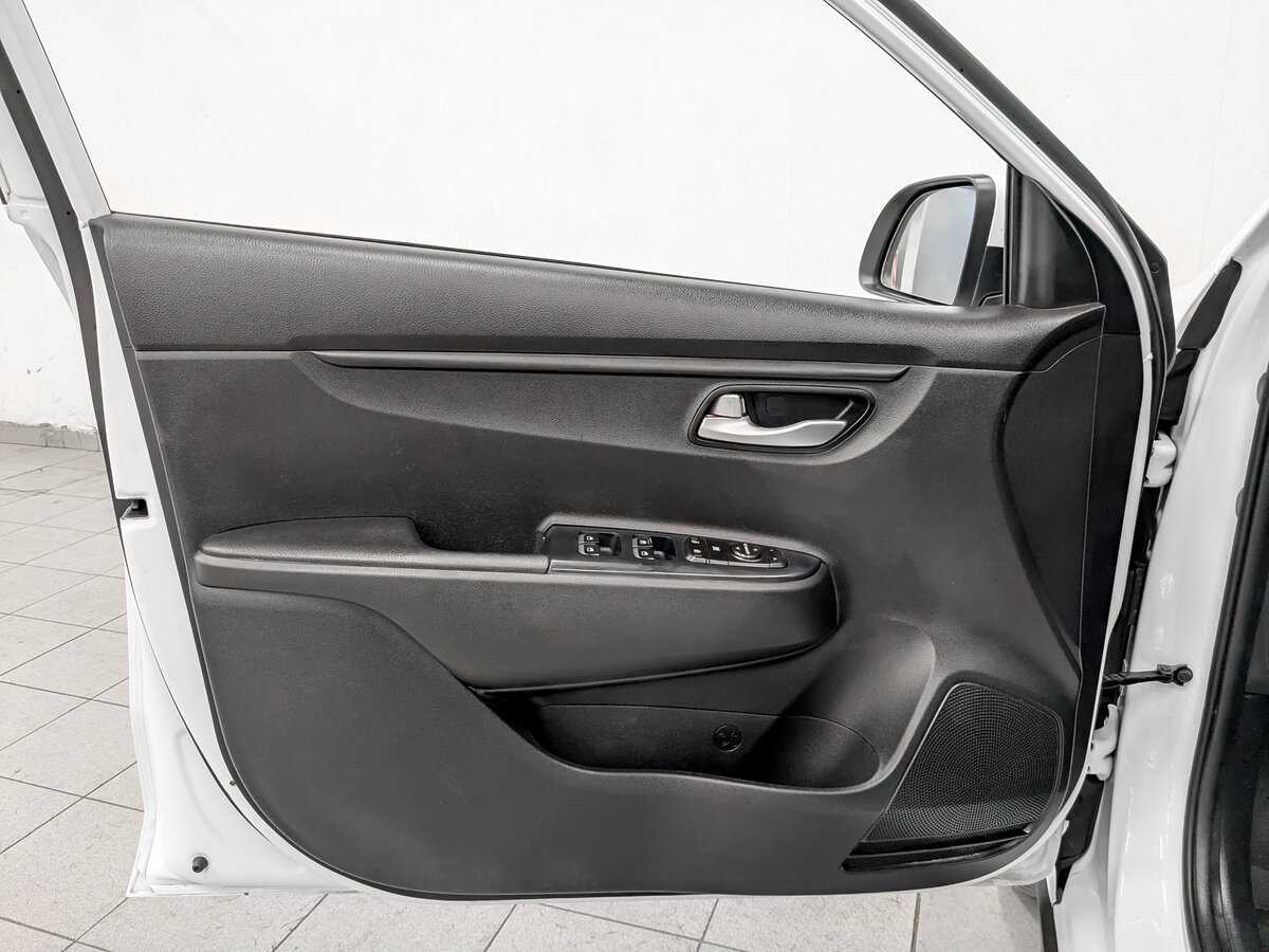 Kia Rio с пробегом — 2020 год. Фото: #15