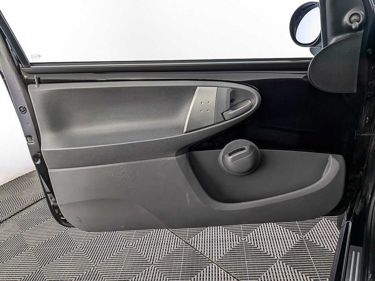 Peugeot 107 с пробегом — 2010 год. Фото: #16