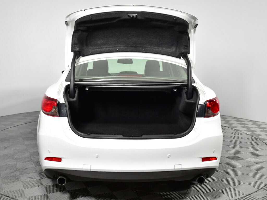 Mazda 6 с пробегом — 2015 год. Фото: #14