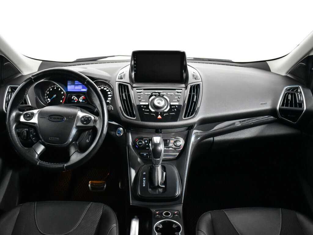 Ford Kuga с пробегом — 2013 год. Фото: #11