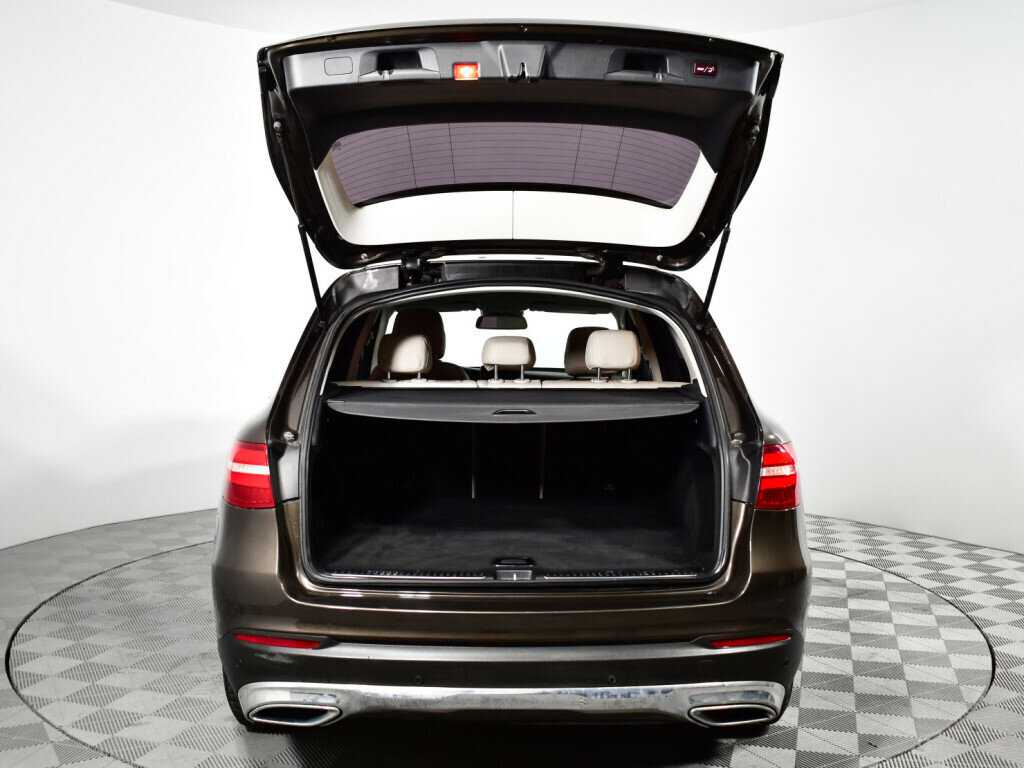 Mercedes-Benz GLC с пробегом — 2015 год. Фото: #16